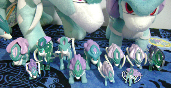 Suicune figures